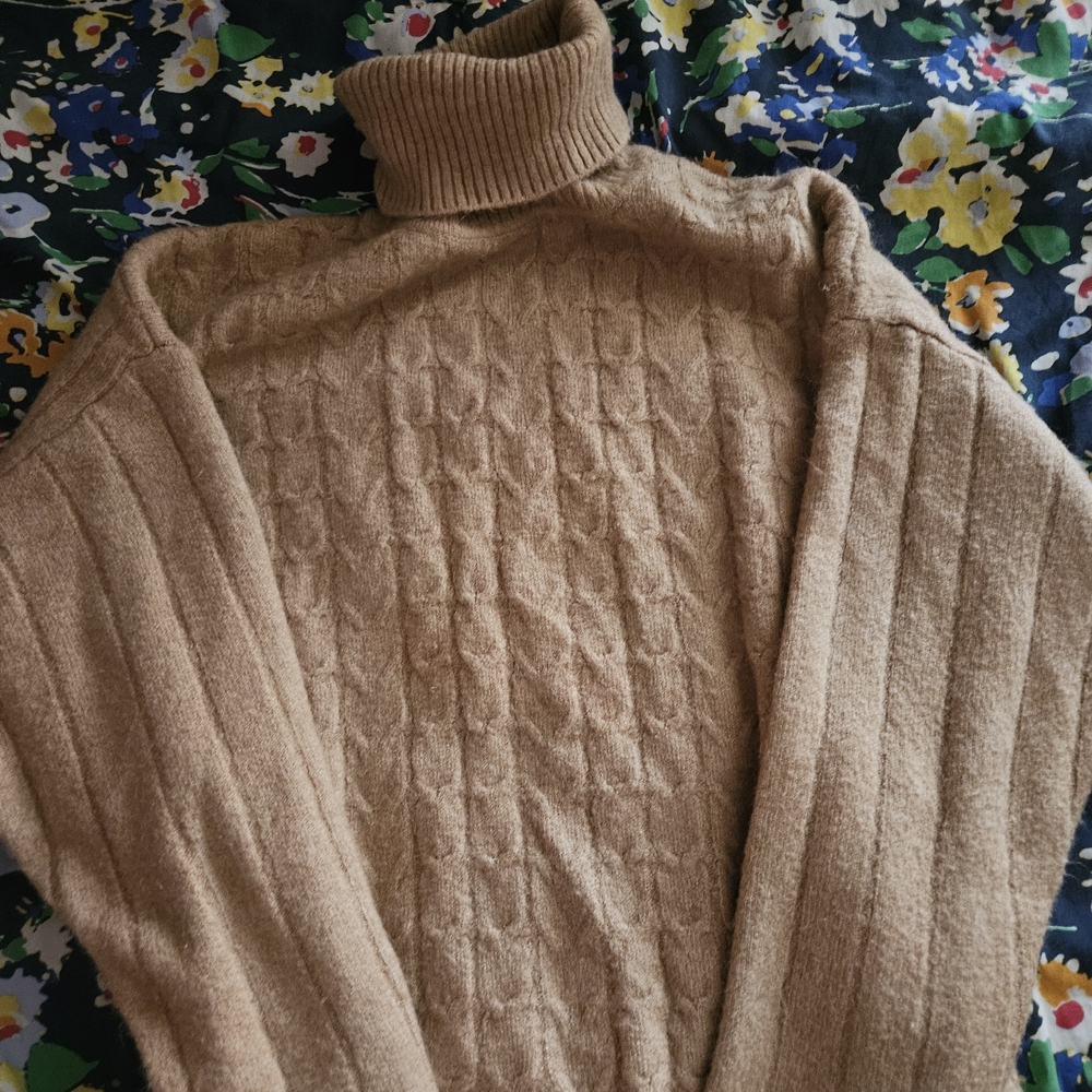 Hooked Up by IOT Tan Ribbed Turtleneck Sweater
